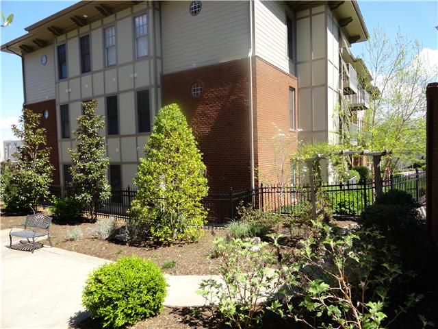3100 West End Cr #102, Nashville, TN 37203
