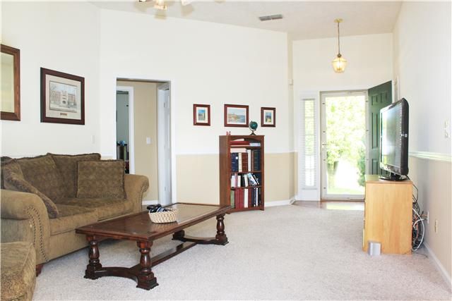 405 Silver Springs Ln, Mount Juliet, TN 37122