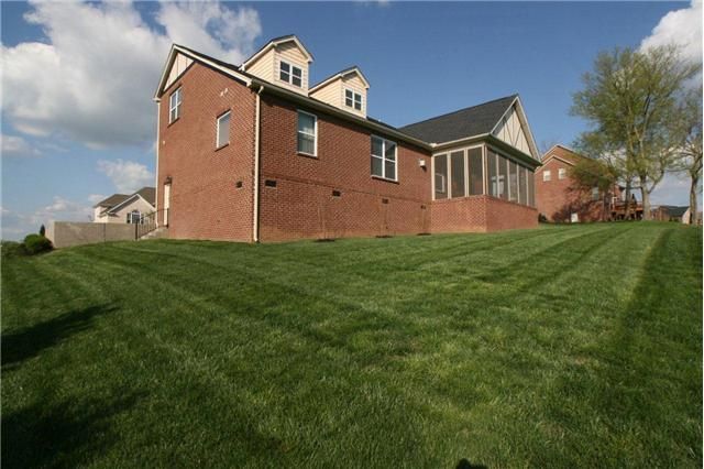 1715 Stoney Hill Ln, Spring Hill, TN 37174