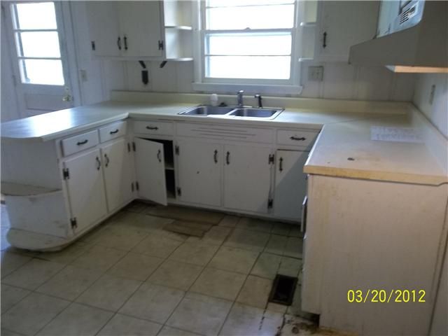 1031 Hillcrest Dr, Murfreesboro, TN 37129