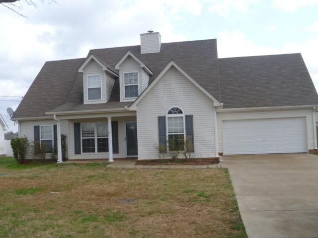 661 Crescent Rd, Murfreesboro, TN 37128