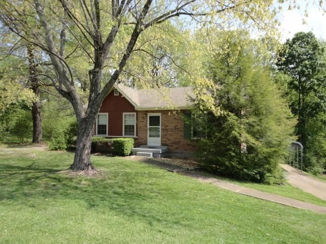323 Kevin Dr, Dickson, TN 37055
