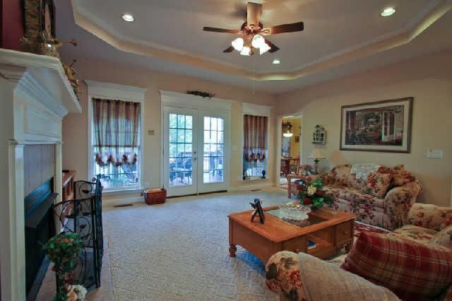 1391 Charleston Ln, Columbia, TN 38401