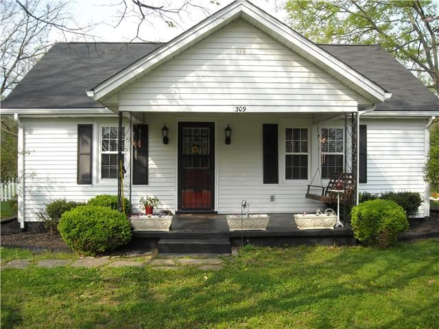 309 Twin Oak Dr, Murfreesboro, TN 37130