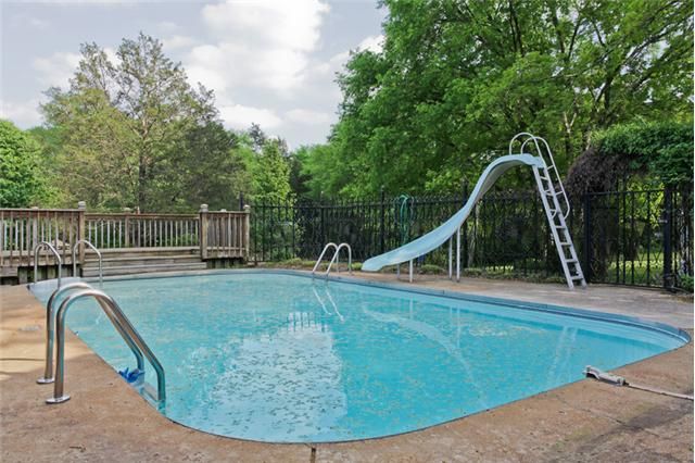 505 Hickory Trail Dr, Nashville, TN 37209