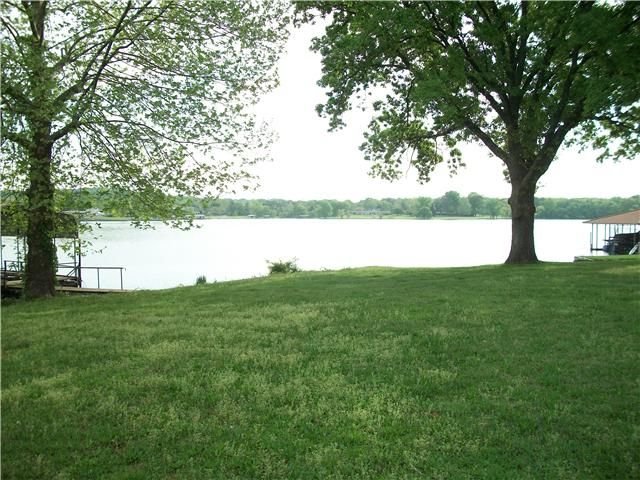111 Walnut Dr, Hendersonville, TN 37075