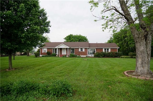 1261 Hunters Ln, Nashville, TN 37207
