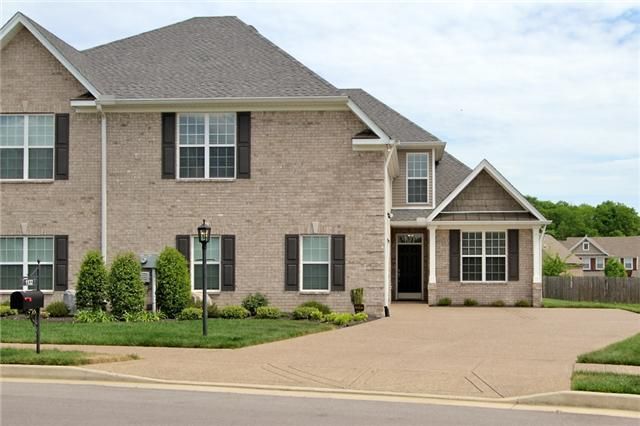1132 Chickadee Cir #129-B, Hermitage, TN 37076