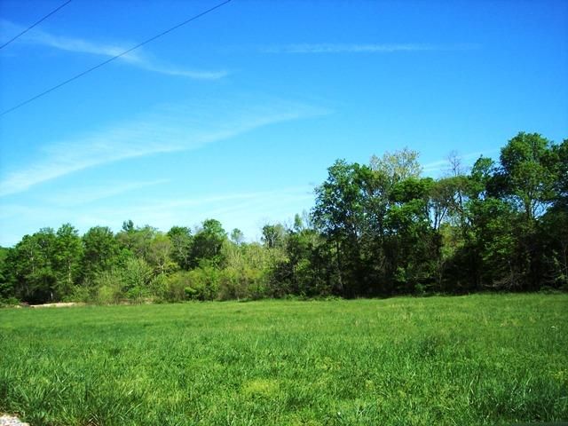 302 Thompson Rd, Dickson, TN 37055