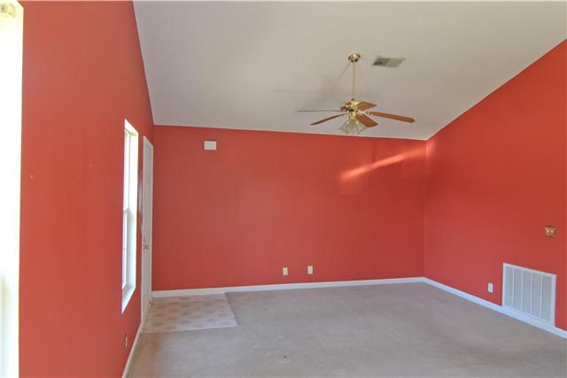 2749 Windwalker Ct, Murfreesboro, TN 37128