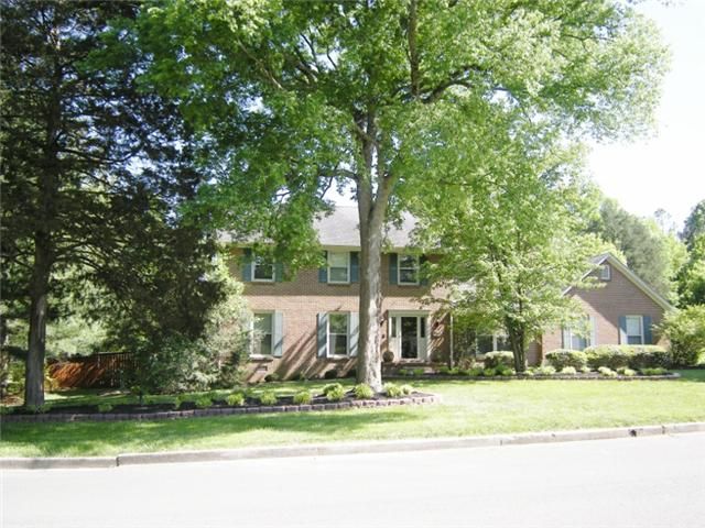 2724 Shannon Dr, Murfreesboro, TN 37129