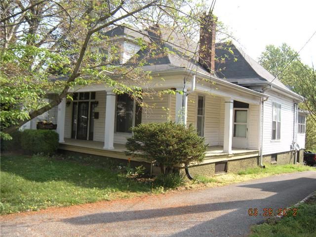 308 N Main St, Springfield, TN 37172
