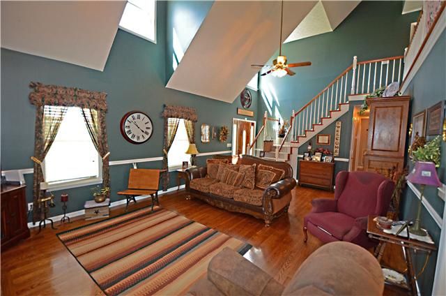 3701 Trimble Rd, Milton, TN 37118