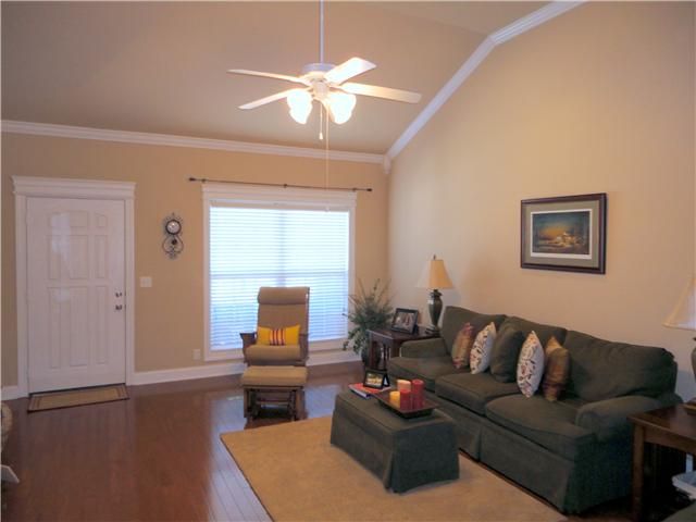 3028 Michalean Dr #18, Murfreesboro, TN 37128
