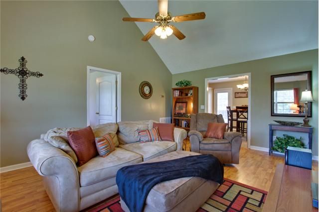 111 Towbridge Dr, Murfreesboro, TN 37129