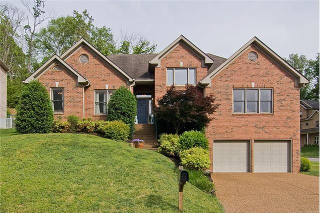 7024 Still Spring Hollow Dr, Nashville, TN 37221