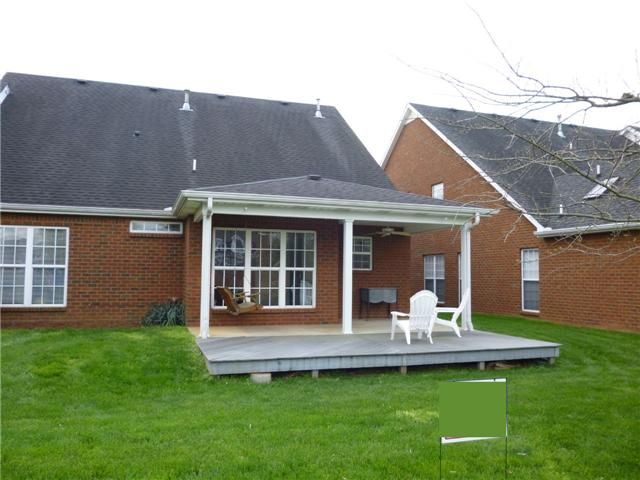359 Golfview Ct, Murfreesboro, TN 37127