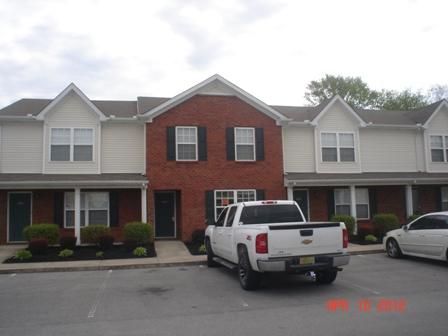 3043 London View Dr, Murfreesboro, TN 37128