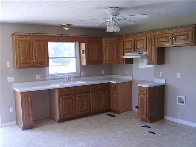3005 E Stone Creek Trl, Greenbrier, TN 37073