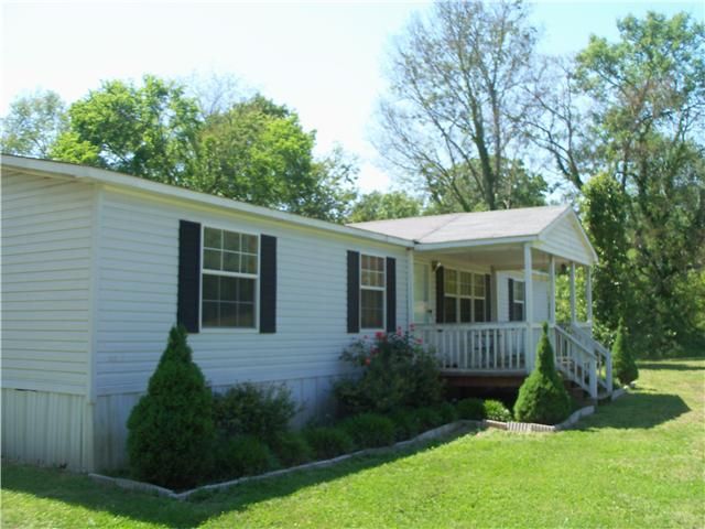 66 Earl Steel Rd E, Brush Creek, TN 38547