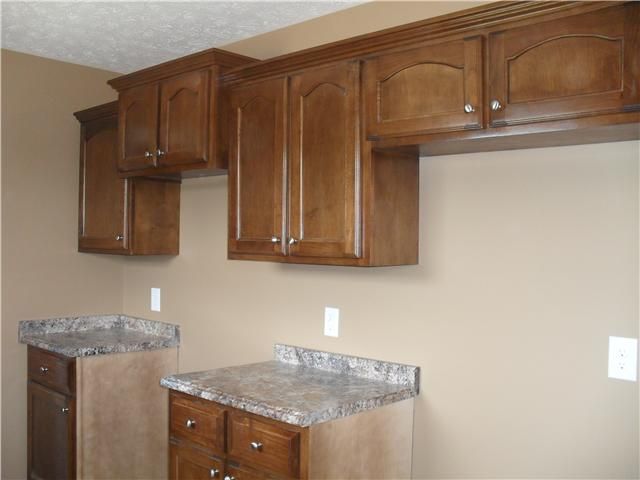 8017 Friendship Rd, Cross Plains, TN 37049