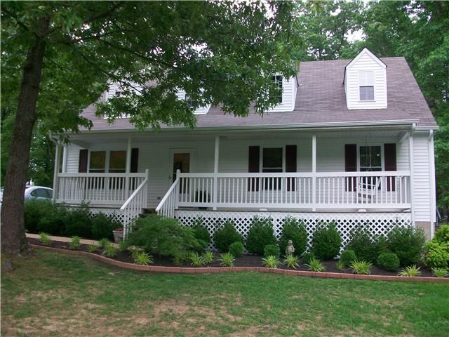 210 Nails Creek Dr, Dickson, TN 37055
