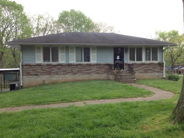 4702 Vicar Dr, Nashville, TN 37211