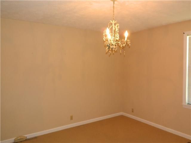 1699 Claylick Rd, White Bluff, TN 37187