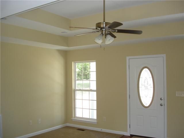 1465 Petty Rd, White Bluff, TN 37187