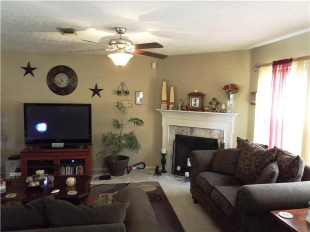 1010 Montrose Dr, Smyrna, TN 37167