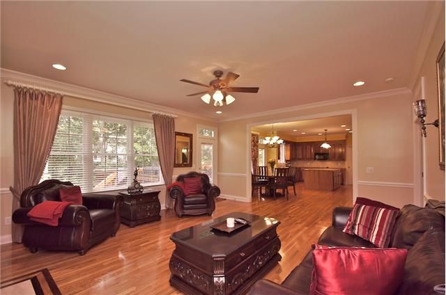 106 Chickamauga Dr, Hendersonville, TN 37075
