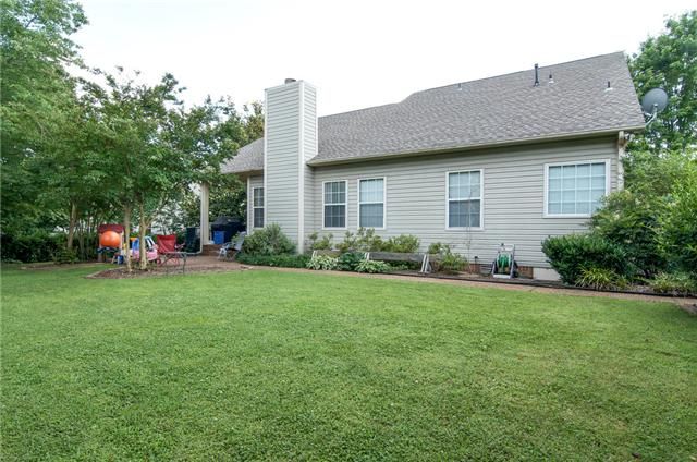 5012 Stonemeade Dr, Nashville, TN 37221