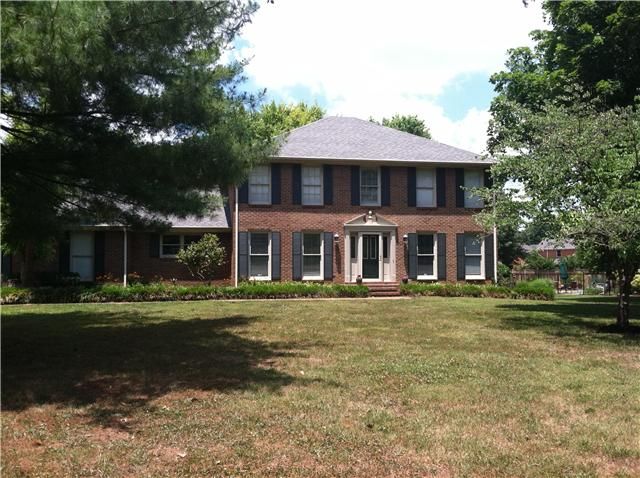 2204 Shannon Dr, Murfreesboro, TN 37129