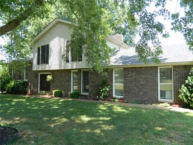 616 Frances Cir, Mount Juliet, TN 37122