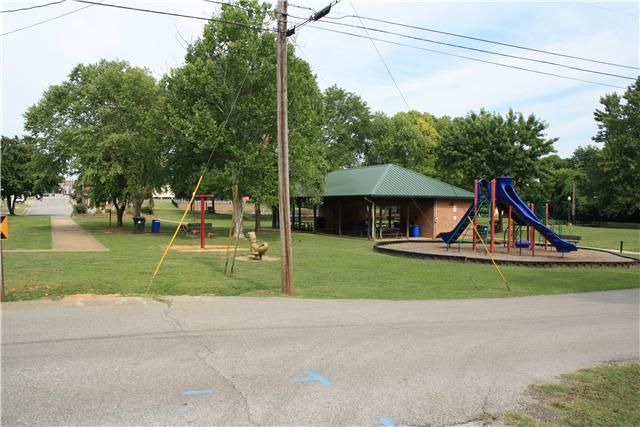 1 Market St, Athens, AL 35611