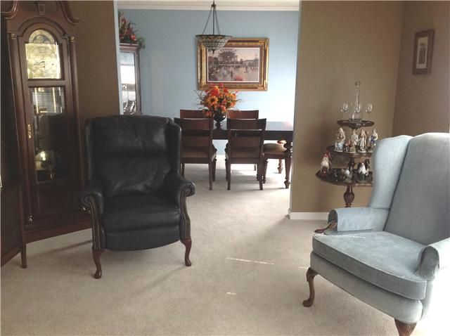 2307 Surrey Dr, Murfreesboro, TN 37129