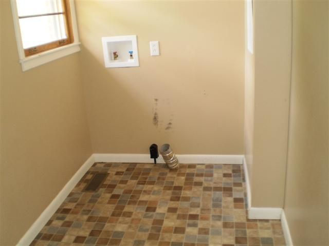 20 Woodard Ln, Pleasant Shade, TN 37145
