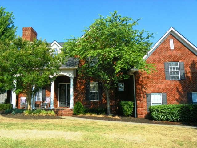 521 Five Oaks Blvd, Lebanon, TN 37087