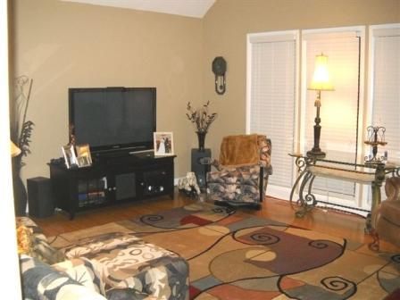 126 Cedarcrest Dr, Hendersonville, TN 37075