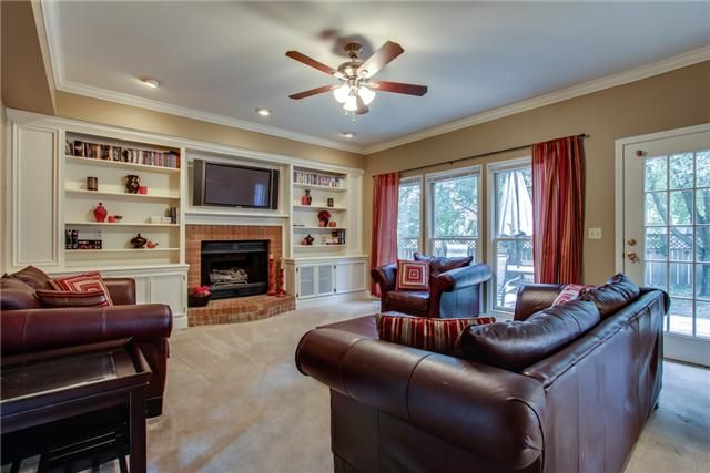527 Hampton Height Ln, Franklin, TN 37064