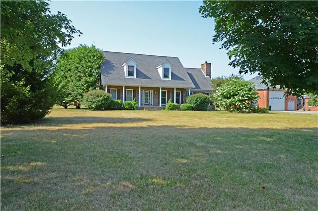 1832 Irby Ln, Murfreesboro, TN 37127