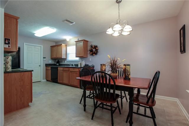 1883 Portview Dr, Spring Hill, TN 37174