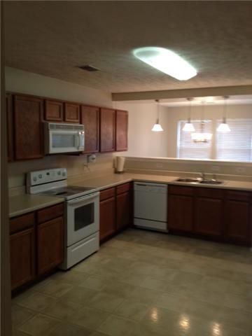 2851 Meadow Gln, Mount Juliet, TN 37122