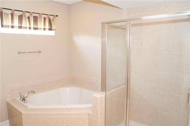 2342 N Tennessee Blvd #301, Murfreesboro, TN 37130
