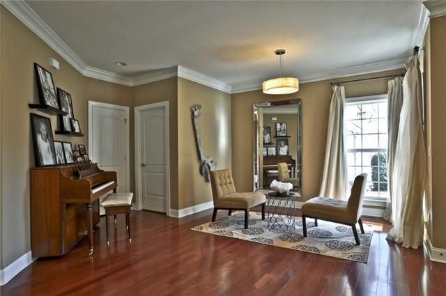 4305 Gray Oaks Dr, Nashville, TN 37204