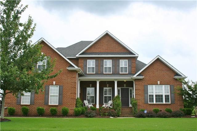 3233 Genoa Dr, Murfreesboro, TN 37128