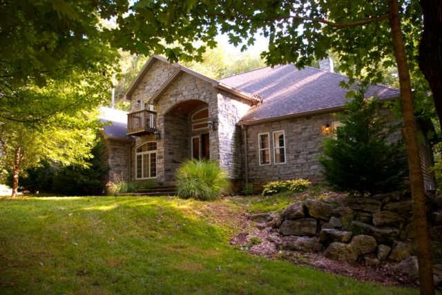 33 Deer Run Rd, Cross Plains, TN 37049