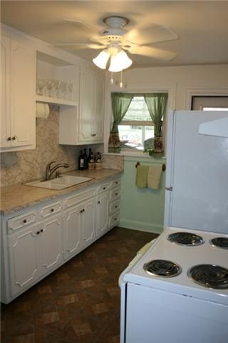 623 Skyview Dr, Nashville, TN 37206