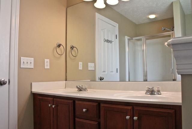 1805 Kinsale Ave, Murfreesboro, TN 37128