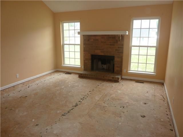 1086 Williamson Rd, Goodlettsville, TN 37072